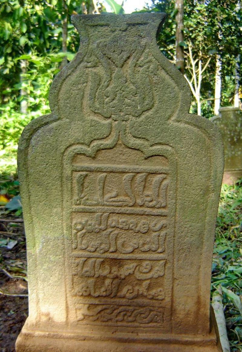 Tipperary history: Nenagh lecture on hidden meanings of graveyard inscriptions
