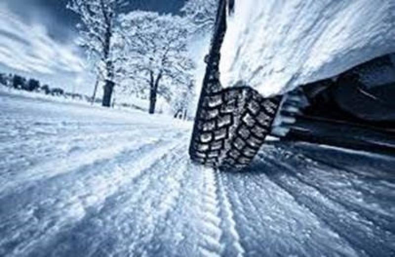 Deteriorating weather conditions in Tipperary lead to closures of businesses