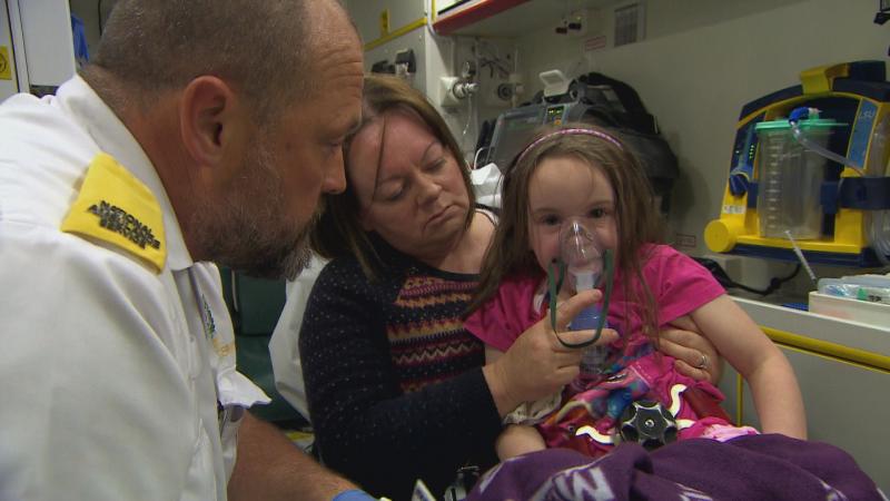Limerick girl (4) suffers an acute allergic reaction to peanuts on TV3’s Ireland’s Paramedics