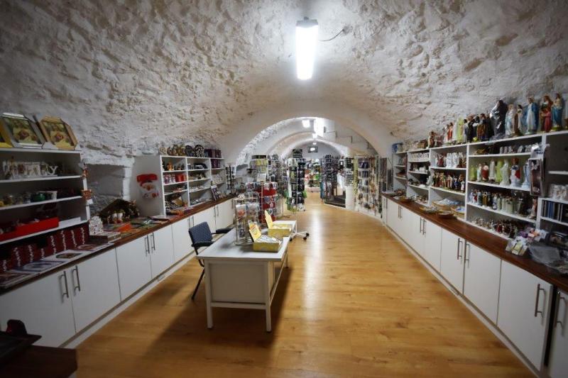 Holycross Abbey shop 