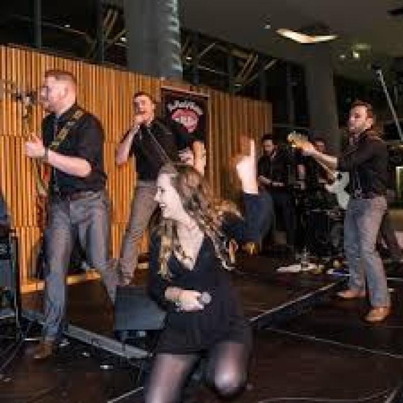 Gleesons in Clonmel set to rock for The Emma Lacey Trust