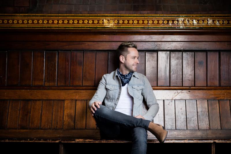 Derek Ryan