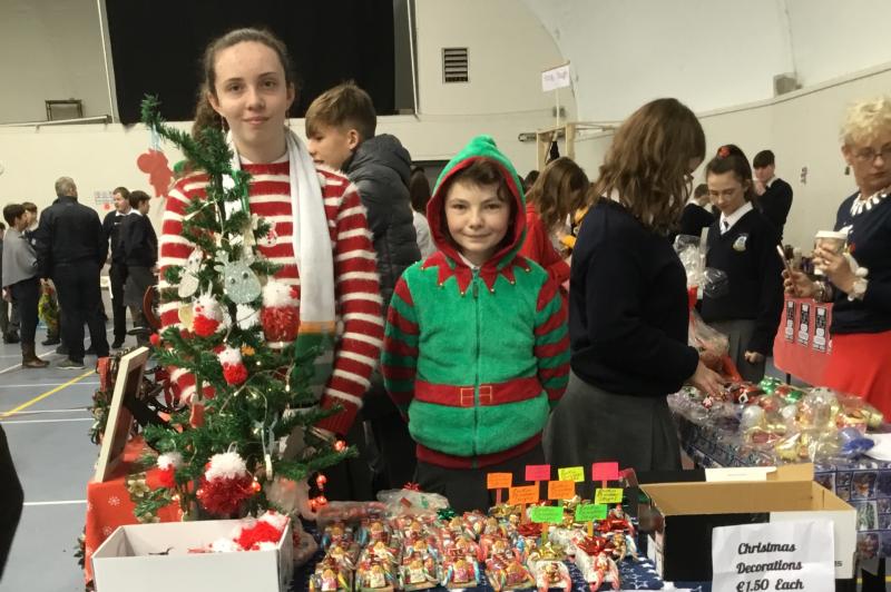 Colaiste Mhuire Thurles students entrepreneurial skills to the fore at Christmas market