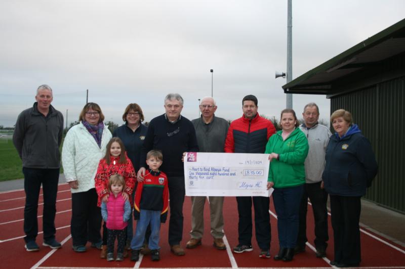 Moyne Athletic Club Christmas Morning Mile cheque presentation