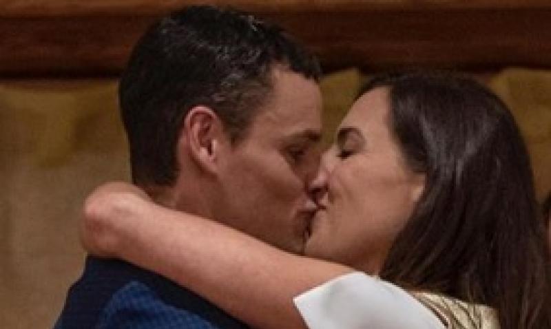 ‘The most beautiful bride’: Clonmel engagement party turns into secret wedding for model Roz Purcell’s sister