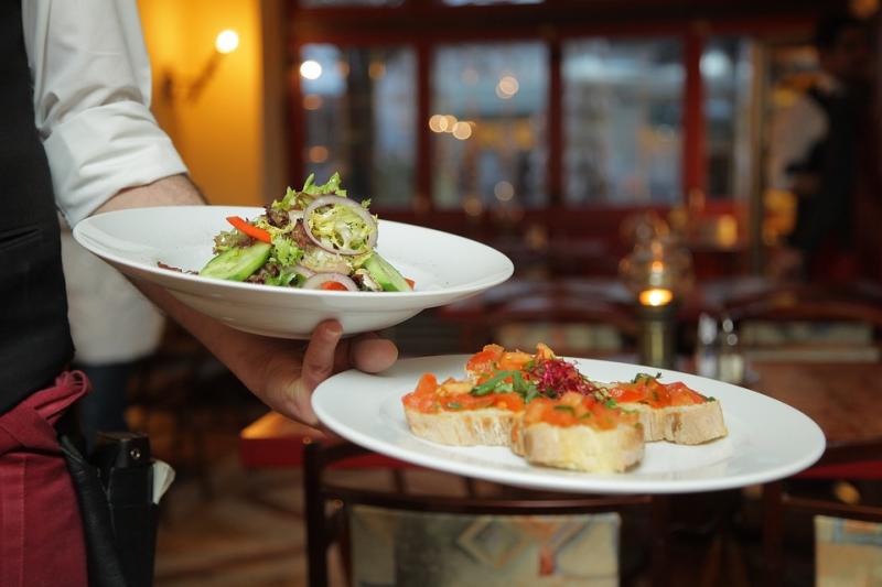 'Disastrous' - Restaurant owners unimpressed by Budget 2022 