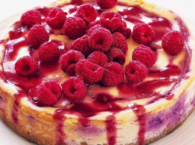 Gingergirl: Sweeten things up with baked raspberry cheesecake