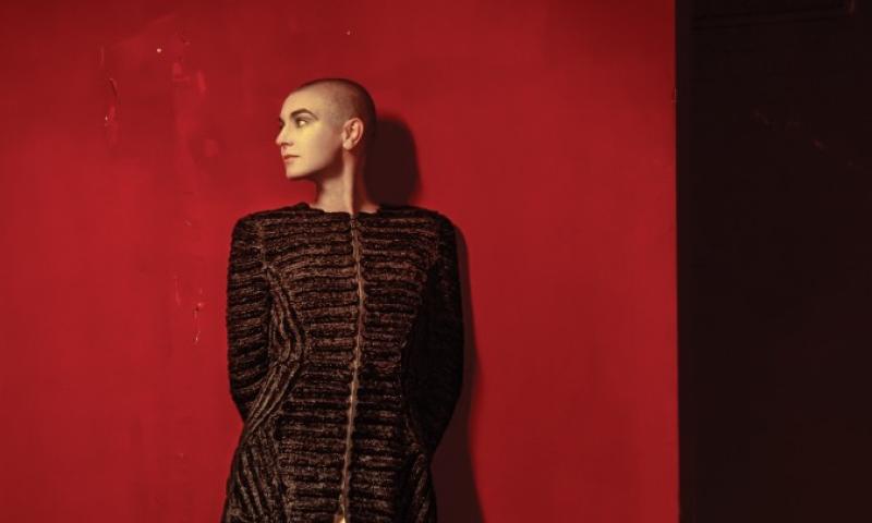  Féile fans delight as Sinead previews set on Late Late