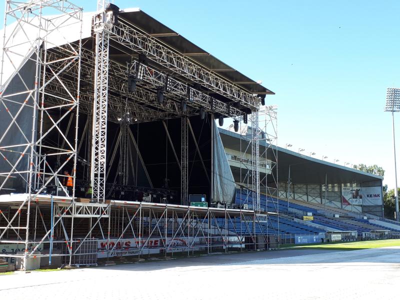 Féile stage