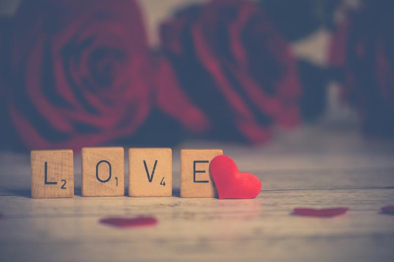 Get Glam with Gret: Love is in the air