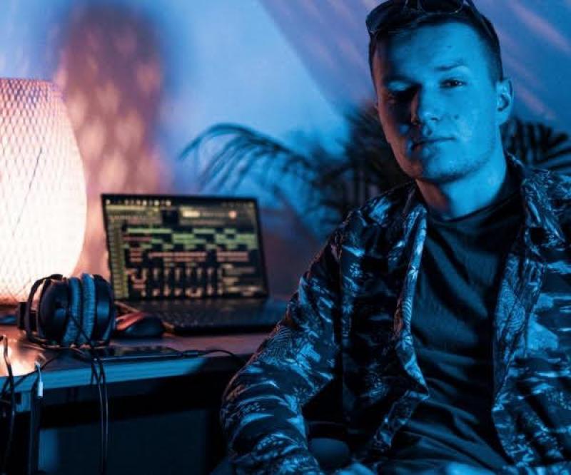 Music producer with Tipperary links tops Italian charts