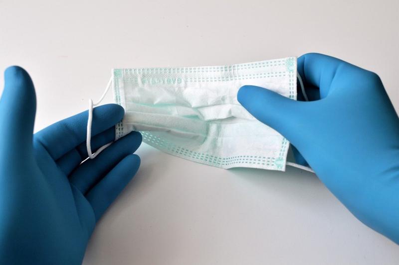 Covid masks ruled out for primary schoolchildren but not secondary students
