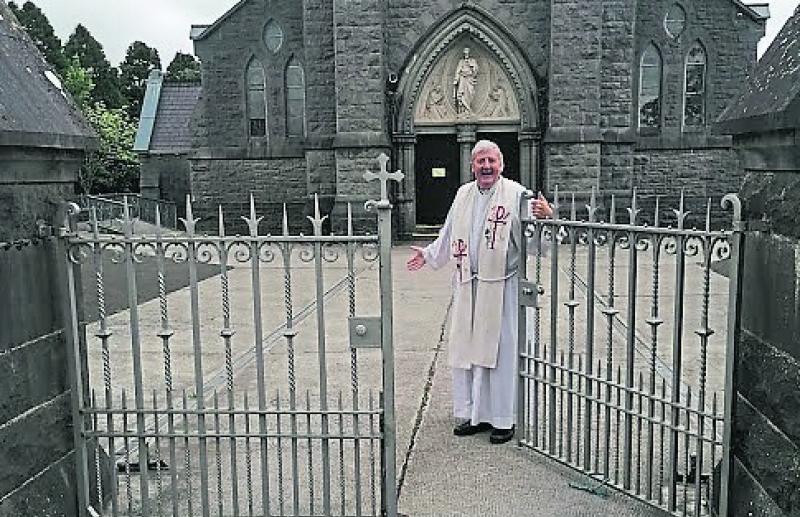 Fr Conor Hayes welcomes mass goers back in Templemore 