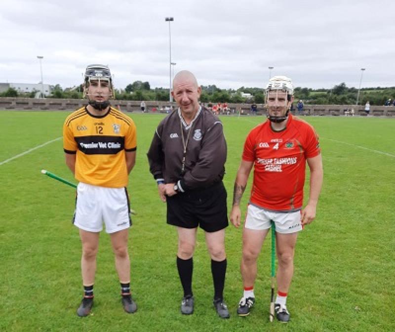Joe Fitzgerald (Kickhams), John O' Grady (Referee), Tony Hewitt (Cashel)