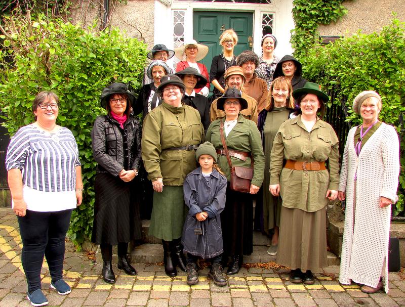 Daughters of Dún Iascaigh host guided walking tour in Cahir