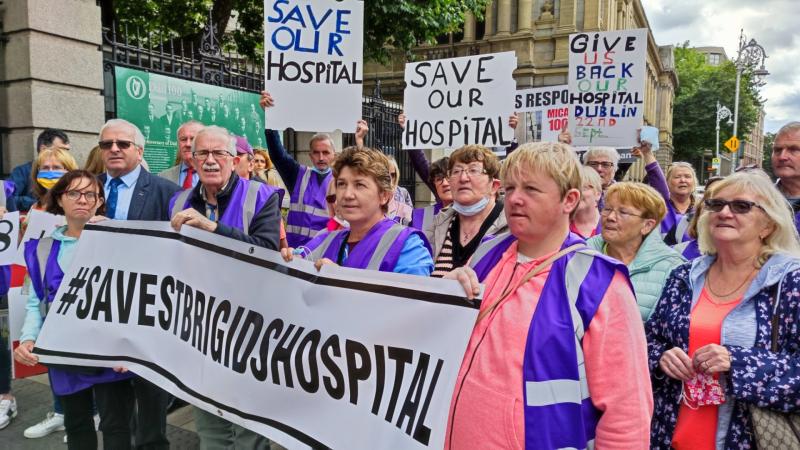 Tipperary TD calls on Government ministers to meet Carrick-on-Suir hospital protesters 