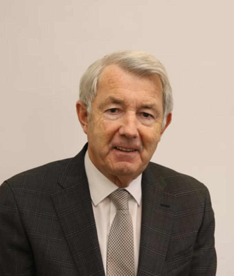 Lowry criticizes government over lack of school spaces for autistic children