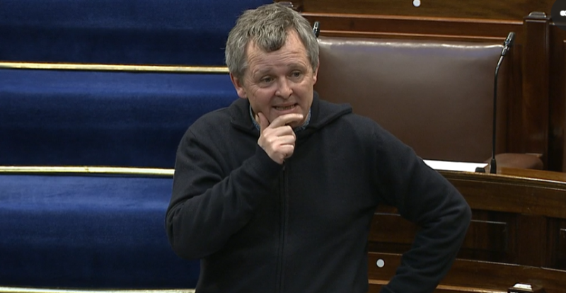 Vaccines 'clearly not enough' - Government criticised for lack of action on ventilation