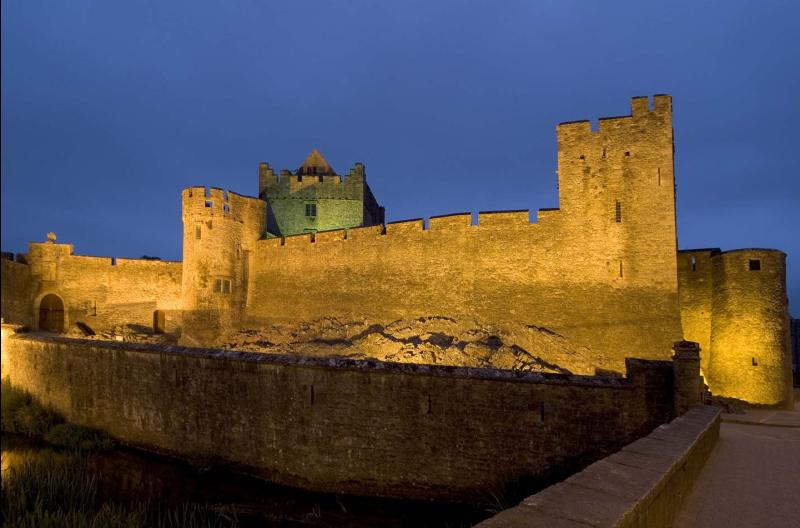 Put money in thy purse - Go see Othello in Cahir Castle this Saturday night