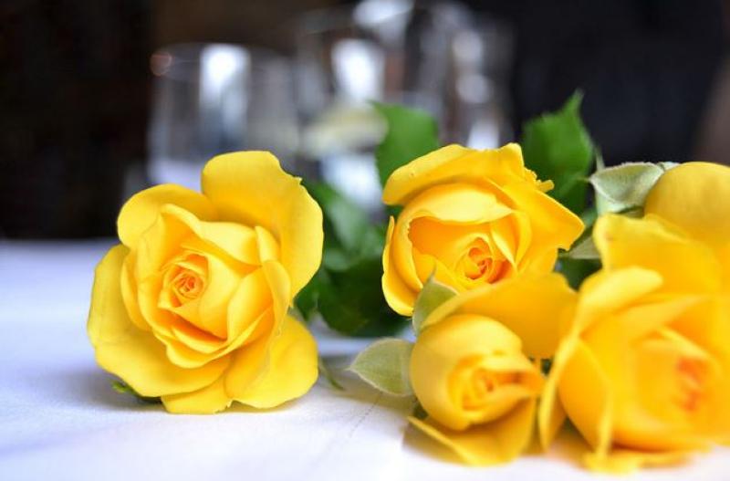 funeral flowers yellow
