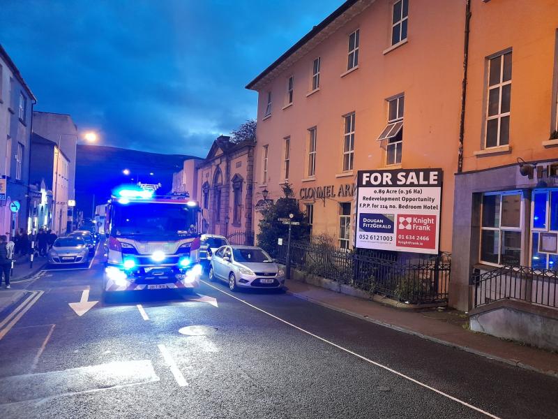 BREAKING:Clonmel fire brigade crews are battling a fire at  the derelict Clonmel Arms Hotel