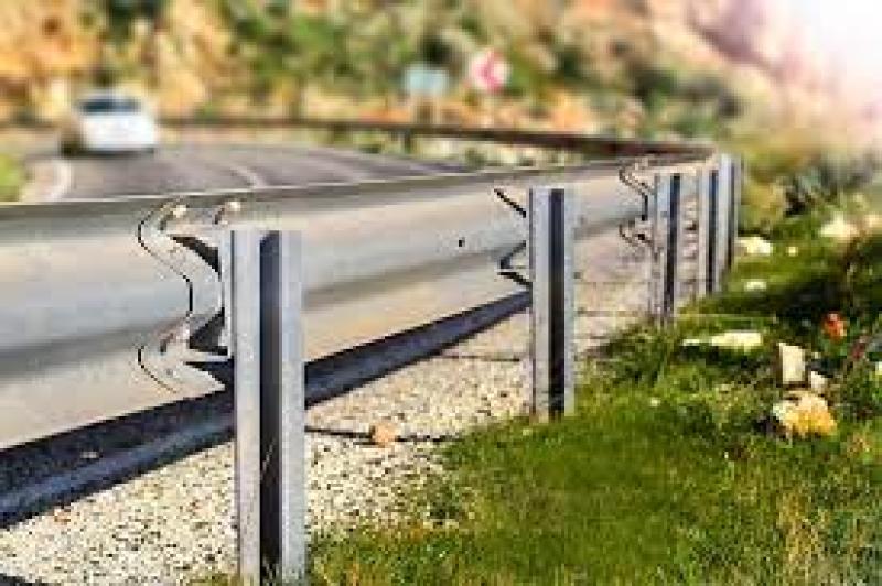 Carrick-on-Suir MD councillors press for crash barriers for two roadsides with steep drops 