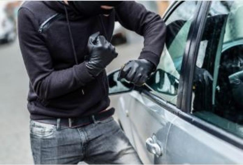 Tipperary garda investigating van theft and car break-ins in separate locations