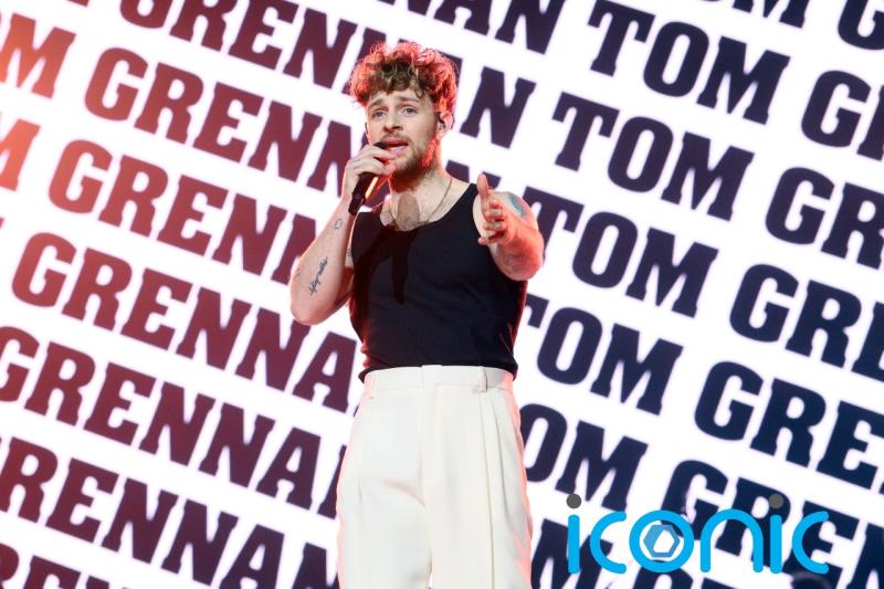 Singer with strong Irish roots injured in ‘unprovoked attack and robbery’ on US tour