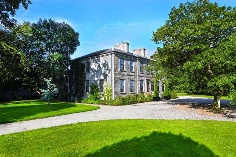 WOW: Stunning Lough Derg country house in Tipperary goes on sale for massive €4.8 million