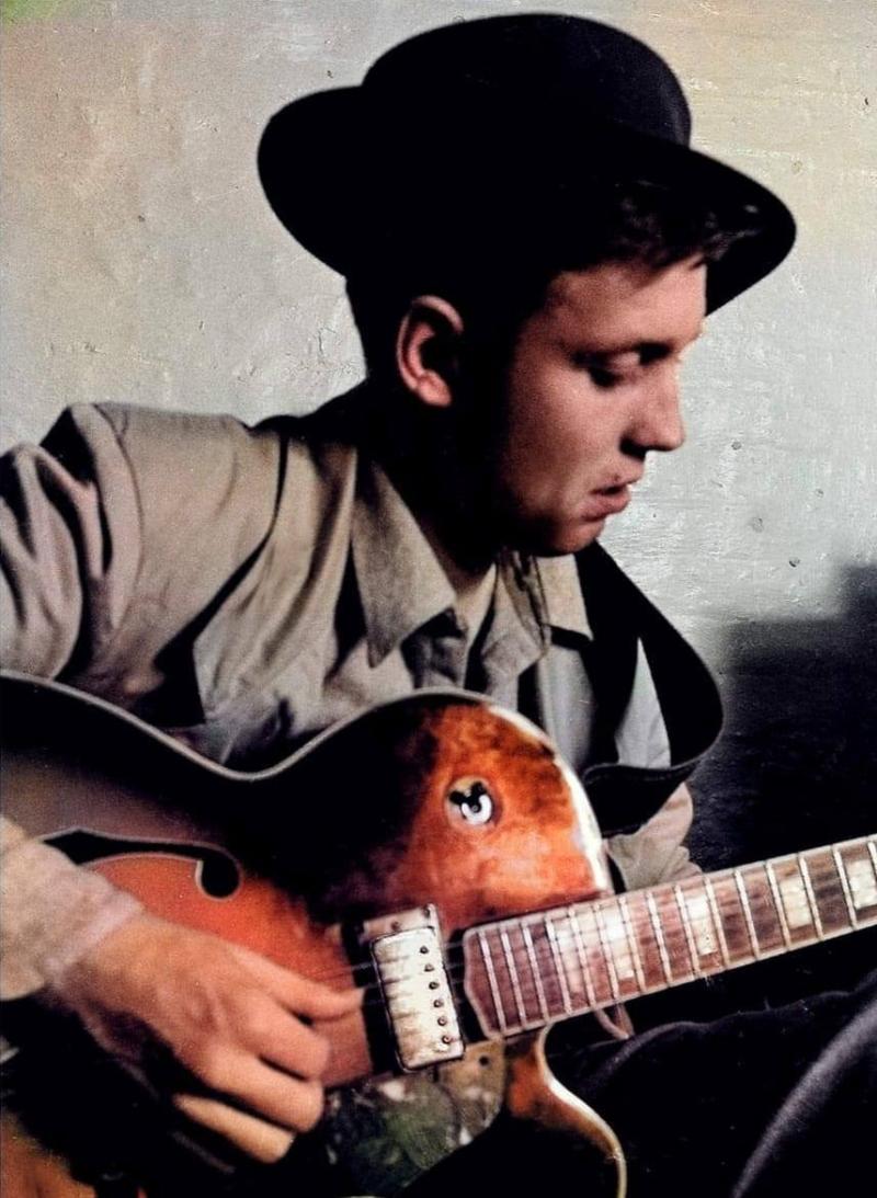 Singer/songwriter Martin Stephenson to play Solo in the intimate setting of The Source, Thurles 