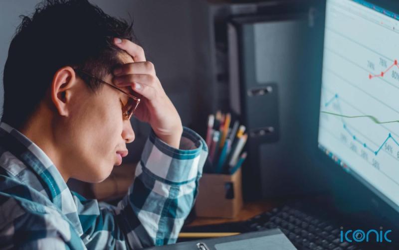 EXPLAINED: Why you feel exhausted after a day at your desk