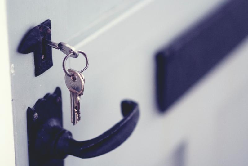 Students searching for accommodation urged to be 'vigilant' against bogus letting agents
