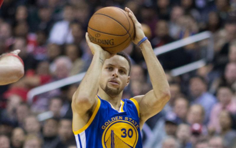 NBA icon Steph Curry links up with Irish rugby star while in Ireland