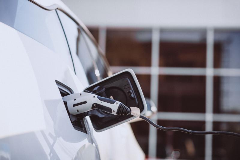 Massive swing towards electric cars shown in latest new car sales figures