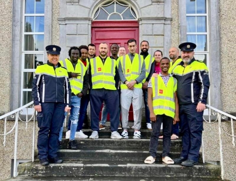 Hi Viz bibs given out