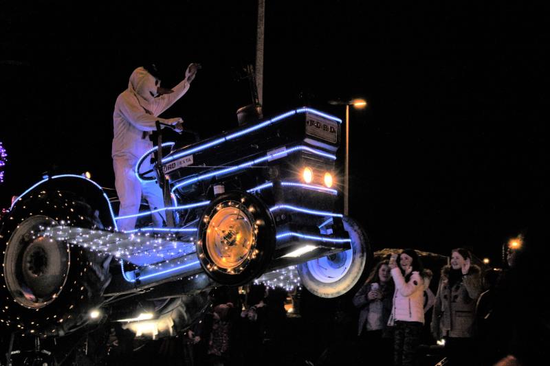IN PICTURES: Yuletide delight at the annual Nenagh Christmas tractor display