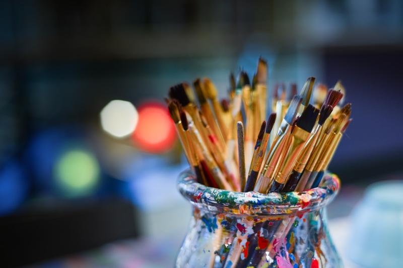 South Tipperary Art Group will undertake mammoth task of painting 180 feet-long hoarding
