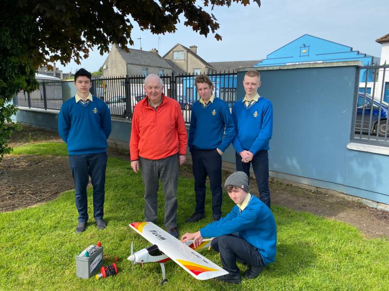 PICTURE: Former teacher builds model aircraft with CBS students 