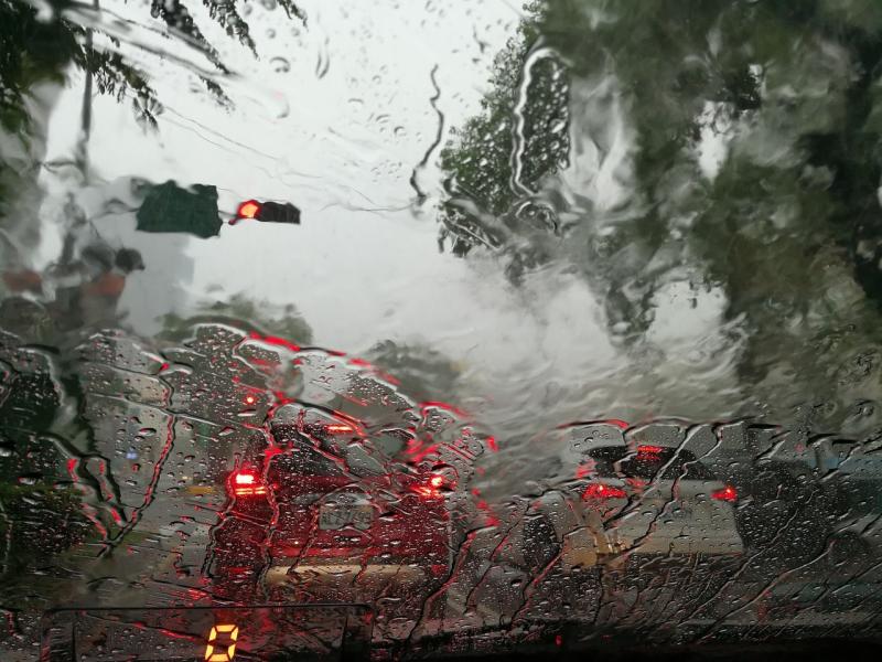 Met &Eacute;ireann releases Status Yellow rain warning for several counties 