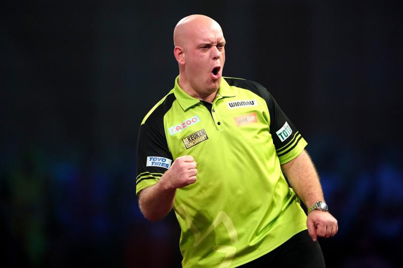 Who are the favourites to win the PDC World Darts Championship?