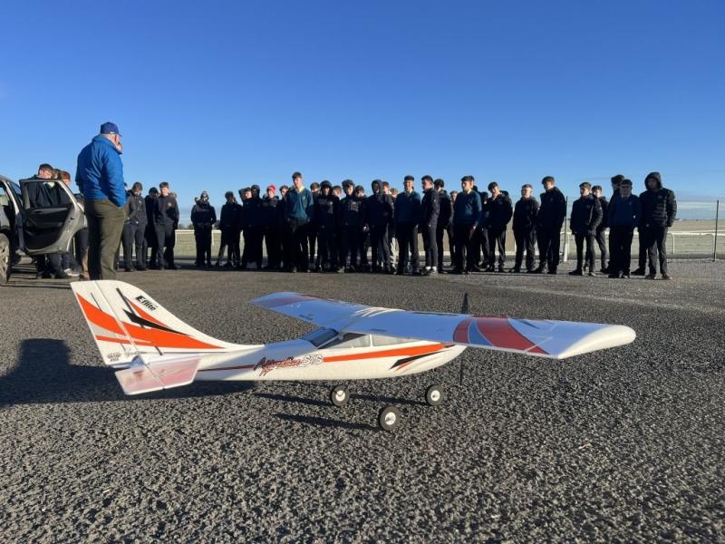 Tipperary students build a battery powered remote control airplane