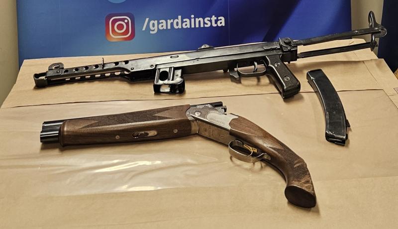 Man and woman found with pistol, shotgun and submachine gun due in court