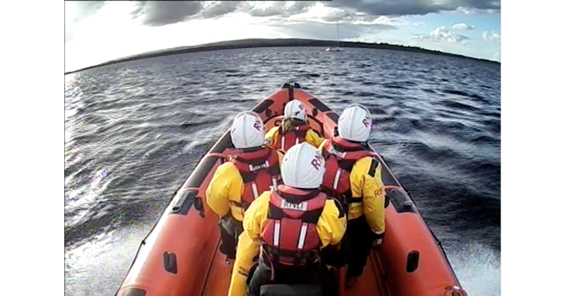 Lough Derg RNLI launched to assist lone sailor on cruiser with fouled propellers in Tipperary