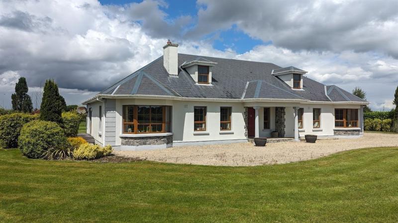 This beautiful family home is on sale in Tipperary close to Lough Derg