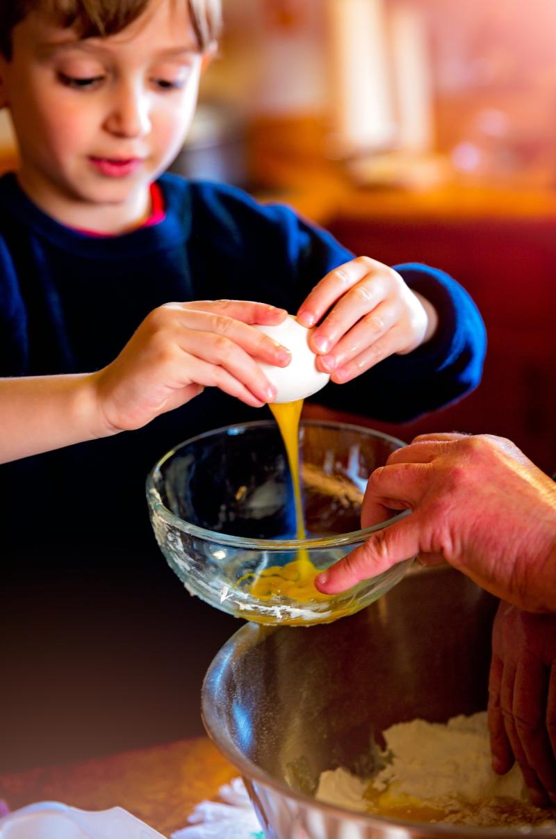 Bealtaine Festival in Tipperary - Age and Opportunity - and the fun of making a bun!