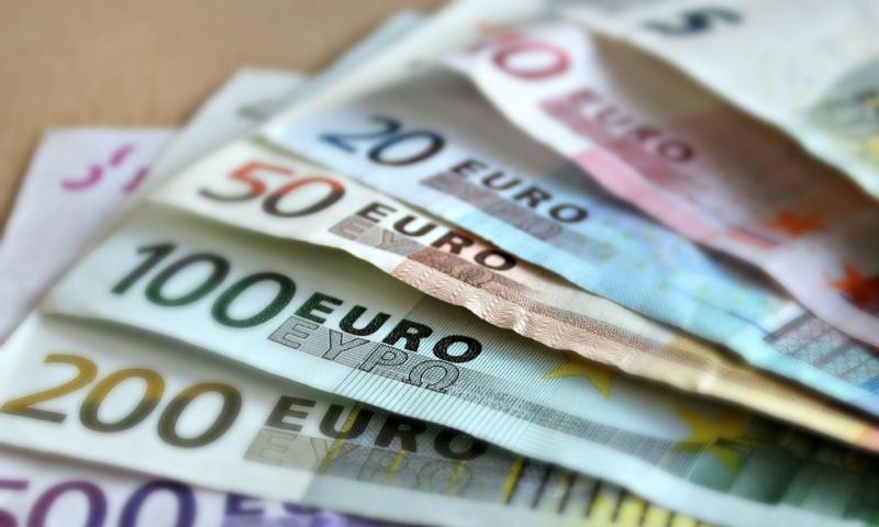 CHA-CHING! Tipperary woman wins nice sum of money in Split the Pot draw