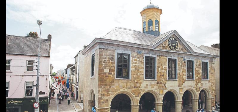 Meeting sought with Garda Chief to discuss anti-social behaviour in this Tipperary town