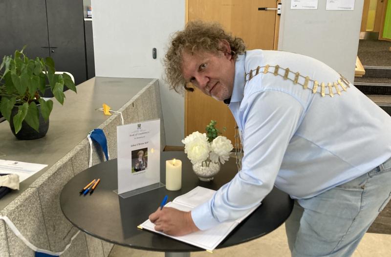 Books of condolences opened for the late Edna O’Brien in Clare