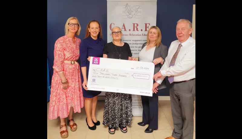Retro 80s-themed disco night raises over €6,000 for Tipperary cancer charity
