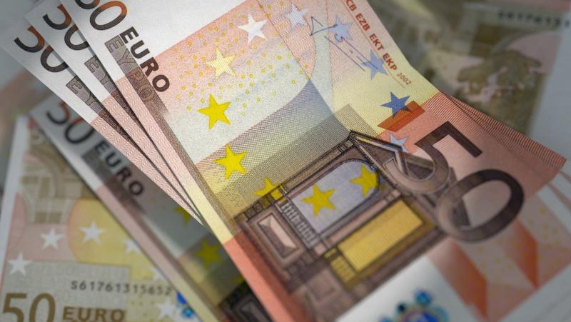 CHA-CHING! Lucky Tipperary woman wins nice sum of cash in Split the Pot draw
